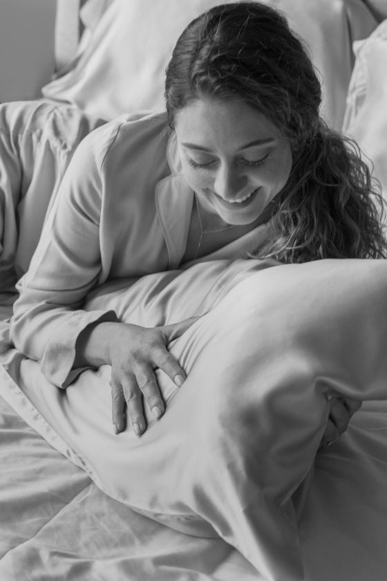 Fundas de almohada de seda vs satín