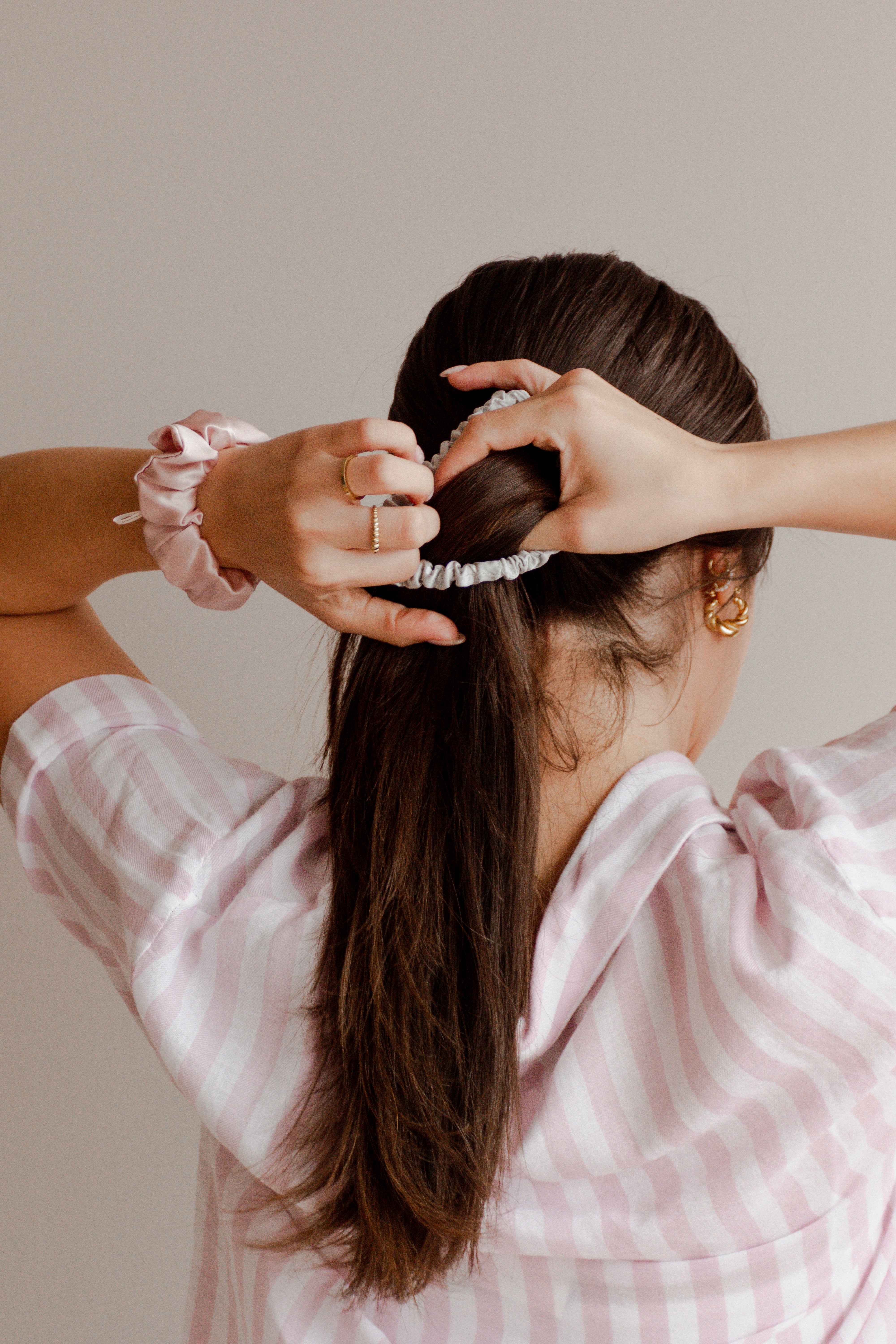 Set de 4 Scrunchies Charcoal de seda